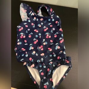 Girls two piece swimsuit size 5T